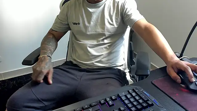 Snapshot of stebankechima chatting on November 8, 5:45 pm stebankechima online show from November 8, 5:45 pm