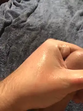 Snapshot of darksmoke011 chatting on December 13, 11:21 pm darksmoke011 online show from December 13, 11:21 pm