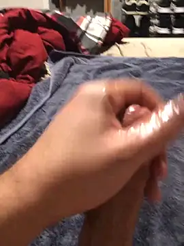 Snapshot of darksmoke011 chatting on February 9, 1:53 am darksmoke011 online show from February 9, 1:53 am