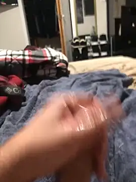 Snapshot of darksmoke011 chatting on February 14, 1:57 am darksmoke011 online show from February 14, 1:57 am