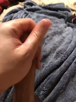 Snapshot of darksmoke011 chatting on March 5, 1:12 am darksmoke011 online show from March 5, 1:12 am