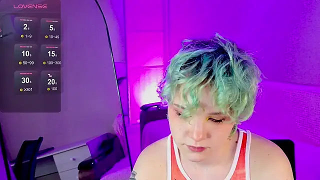 Snapshot of School_Love chatting on January 27, 1:09 pm School Love online show from January 27, 1:09 pm