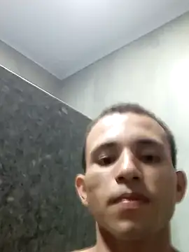 Snapshot of jhonmenas14 chatting on December 15, 10:36 pm jhonmenas14 online show from December 15, 10:36 pm