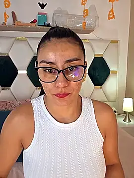 Snapshot of North-Dio chatting on October 14, 8:48 am North-Dio online show from October 14, 8:48 am