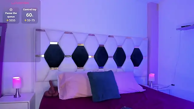 Snapshot of North-Dio chatting on November 30, 11:47 am North-Dio online show from November 30, 11:47 am