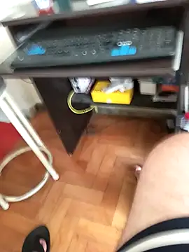 Snapshot of lobomisterioso13 chatting on December 16, 4:49 pm lobomisterioso13 online show from December 16, 4:49 pm