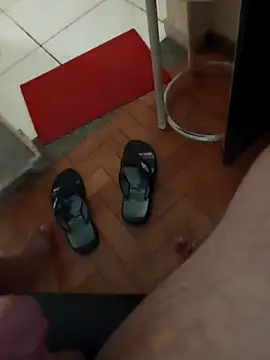 Snapshot of lobomisterioso13 chatting on November 6, 1:12 pm lobomisterioso13 online show from November 6, 1:12 pm