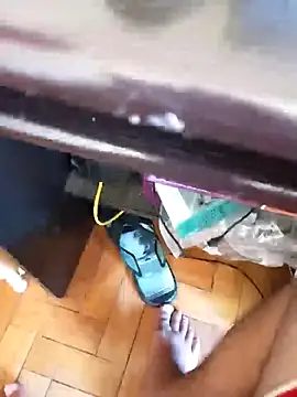 Snapshot of lobomisterioso13 chatting on November 20, 2:06 pm lobomisterioso13 online show from November 20, 2:06 pm