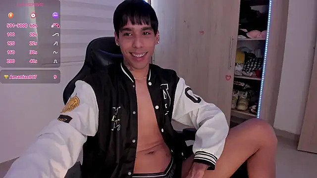 aldrinwhite online show from February 19, 8:10 pm