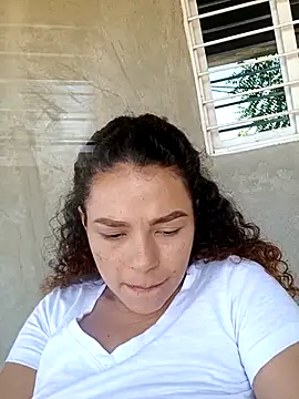 Snapshot of Mommy-Hot chatting on February 24, 2:26 pm Mommy-Hot online show from February 24, 2:26 pm