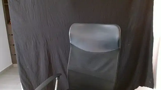 Snapshot of cloe_fox chatting on October 4, 9:02 pm cloe fox online show from October 4, 9:02 pm