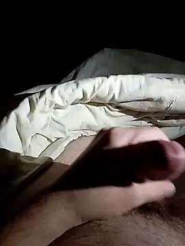 Snapshot of demoniczny82 chatting on February 1, 10:55 pm demoniczny82 online show from February 1, 10:55 pm