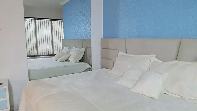 Snapshot of Zoe_Benson chatting on September 30, 1:49 pm Zoe Benson online show from September 30, 1:49 pm