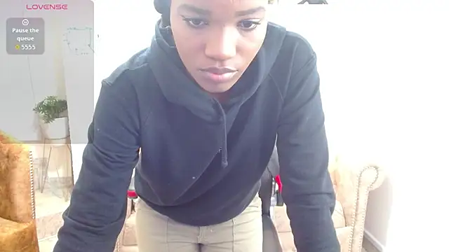Snapshot of cattalheya chatting on October 13, 12:27 pm cattalheya online show from October 13, 12:27 pm