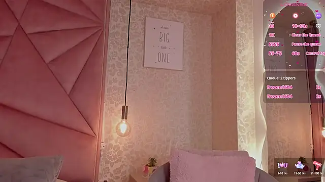 salome-brown online show from December 13, 10:02 pm