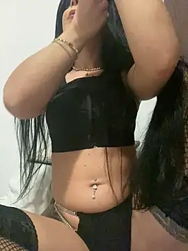 Snapshot of Ameliablack_1 chatting on December 20, 3:25 am Ameliablack 1 online show from December 20, 3:25 am