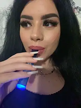 Snapshot of Ameliablack_1 chatting on February 8, 11:24 pm Ameliablack 1 online show from February 8, 11:24 pm