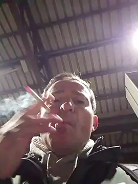 openlegsforyou online show from December 23, 3:37 am