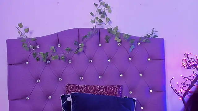 Snapshot of Nyx_nayla chatting on December 3, 11:35 pm Nyx nayla online show from December 3, 11:35 pm