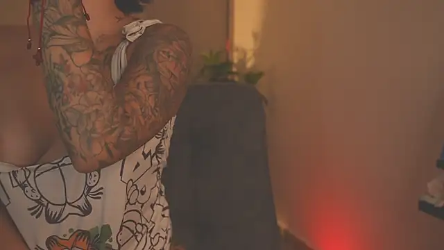 LorenRosse online show from November 25, 12:21 am