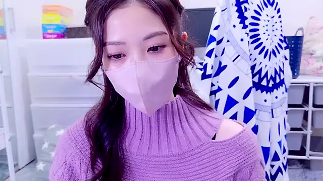 Snapshot of oxo_yuna_oxo chatting on December 8, 12:19 pm oxo yuna oxo online show from December 8, 12:19 pm