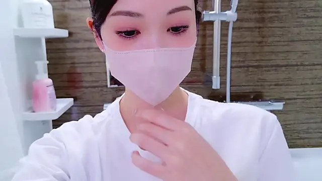 Snapshot of oxo_yuna_oxo chatting on December 31, 11:31 am oxo yuna oxo online show from December 31, 11:31 am