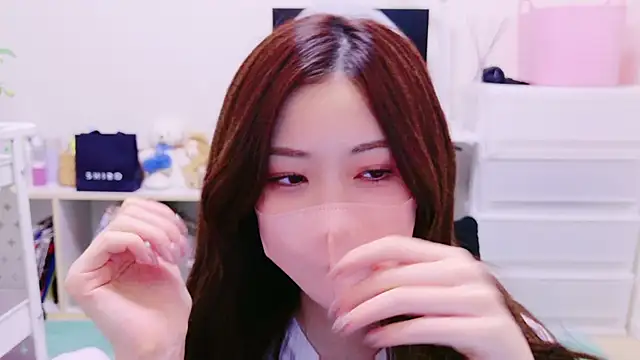 Snapshot of oxo_yuna_oxo chatting on January 4, 11:06 pm oxo yuna oxo online show from January 4, 11:06 pm