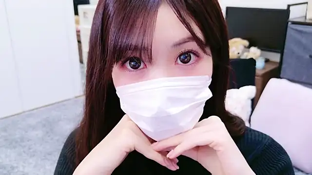 Snapshot of oxo_yuna_oxo chatting on February 18, 11:33 am oxo yuna oxo online show from February 18, 11:33 am