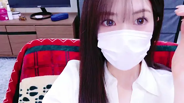 Snapshot of oxo_yuna_oxo chatting on February 28, 11:36 am oxo yuna oxo online show from February 28, 11:36 am