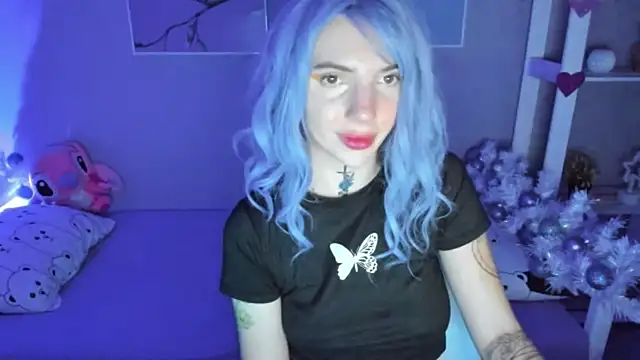 Snapshot of AnneTenet chatting on December 18, 8:20 am AnneTenet online show from December 18, 8:20 am