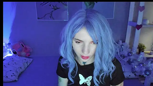 Snapshot of AnneTenet chatting on December 19, 9:18 am AnneTenet online show from December 19, 9:18 am