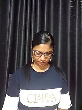 Snapshot of Sensual_indian7 chatting on November 30, 11:36 am Sensual indian7 online show from November 30, 11:36 am