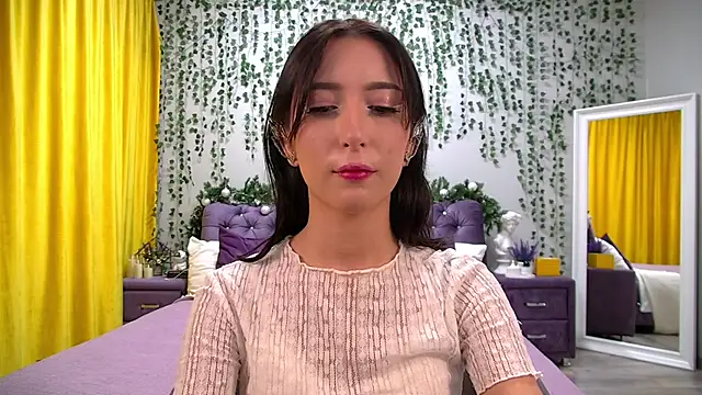 NicoleLimp online show from December 16, 6:32 am