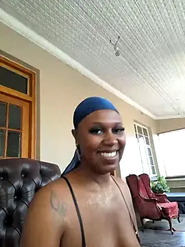 Snapshot of YourDreamLady22 chatting on February 1, 10:26 am YourDreamLady22 online show from February 1, 10:26 am