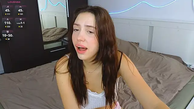 AliceSpark online show from September 23, 8:17 am