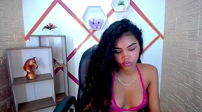 Snapshot of Melody_Stan chatting on February 17, 6:37 pm Melody Stan online show from February 17, 6:37 pm