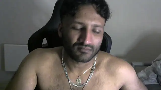 Snapshot of shadthebiguy chatting on March 3, 12:04 am shadthebiguy online show from March 3, 12:04 am