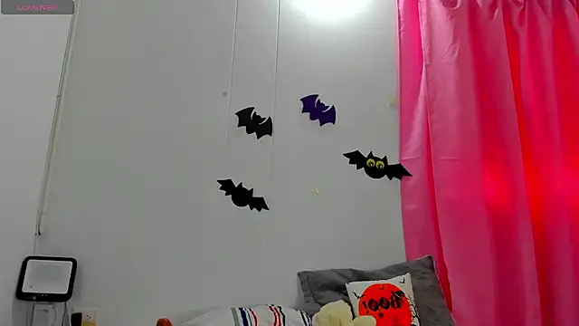 Natasha by online show from October 10, 3:00 pm