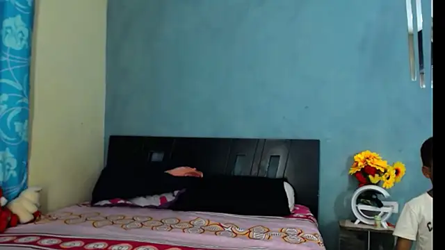 Madison  12 online show from March 4, 3:22 am