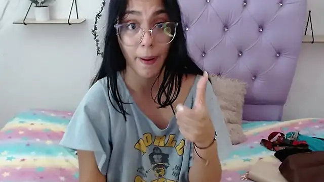 Freyja 01 online show from December 3, 10:30 pm