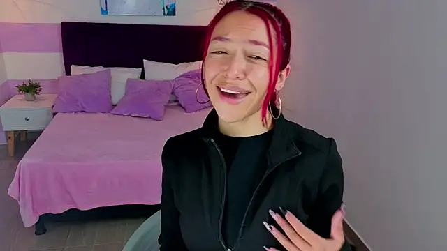 Scarlett  bell online show from April 18, 1:26 pm