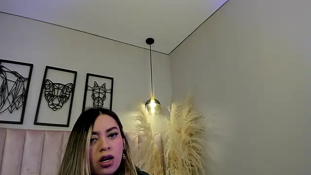 Annie karlsson   online show from September 20, 3:29 am