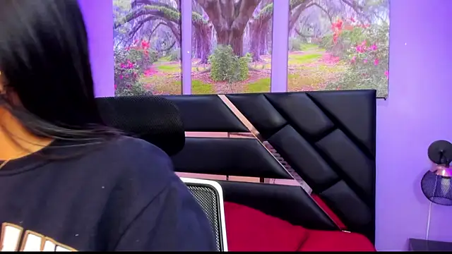 KimberlyVillaLobos online show from September 20, 11:33 am