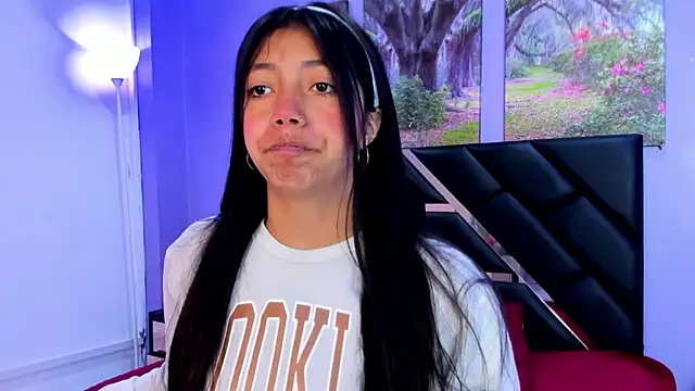 KimberlyVillaLobos online show from October 8, 12:36 pm