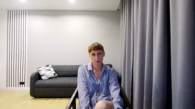 Snapshot of Daniella_Lorente chatting on December 9, 1:18 am Daniella Lorente online show from December 9, 1:18 am