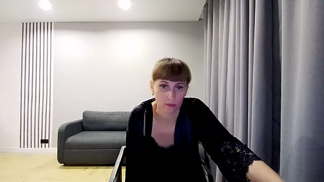 Snapshot of Daniella_Lorente chatting on December 23, 6:00 am Daniella Lorente online show from December 23, 6:00 am