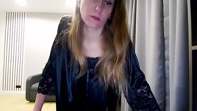Snapshot of Daniella_Lorente chatting on February 2, 10:39 pm Daniella Lorente online show from February 2, 10:39 pm