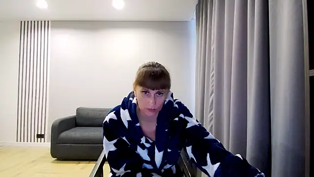 Snapshot of Daniella_Lorente chatting on February 18, 5:31 am Daniella Lorente online show from February 18, 5:31 am