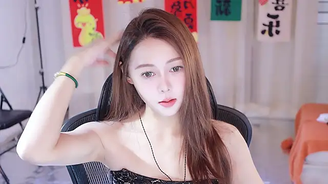 Snapshot of Roseonly_ chatting on March 8, 3:28 am Roseonly online show from March 8, 3:28 am