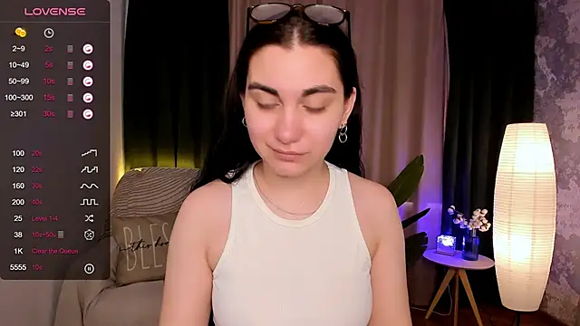 Snapshot of hannacheekss_ chatting on January 21, 5:16 am hannacheekss online show from January 21, 5:16 am